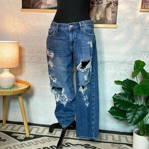 kanCan distressed boyfriend jeans size 7